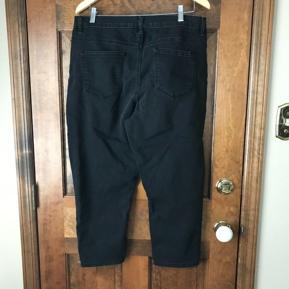 FINAL DAY - FINAL PRICE - DG2 Diane Gilman Black Cropped 5-Pocket Jeans Size 16 - Picture 6 of 9